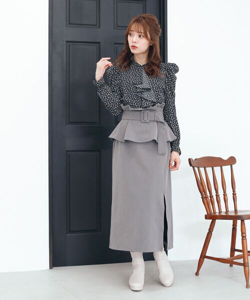 MAJESTIC LEGON（マジェスティックレゴン）の「コルセットデザインIラインスカート（スカート・レディース・ブラック系その他/ベージュ系その他/グレー/ブラック・MEDIUM）」の15枚目の写真