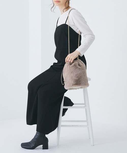 ROYAL PARTY（ロイヤルパーティー）の「ROYAL PARTY (ロイヤルパーティー) 巾着バッグ エコファー RPT-B091（ショルダーバッグ・レディース・ベージュ/パープル/グリーン・FREE）」の4枚目の写真