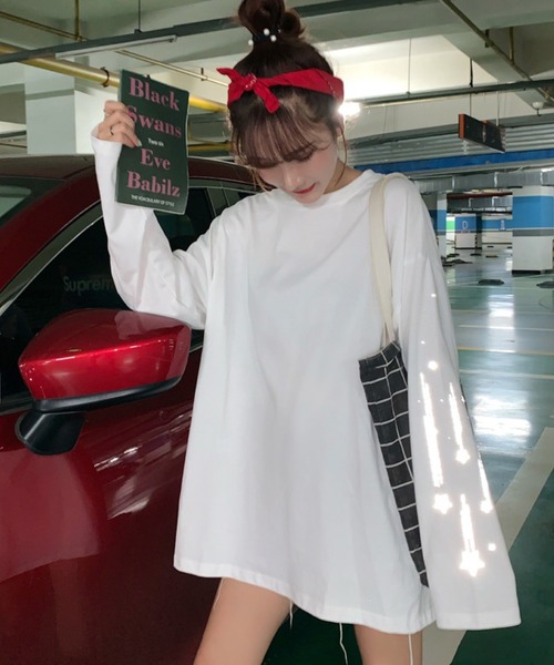 meJane（ミージェーン）の「リフレクターshooting starプリントロングTシャツ（Tシャツ/カットソー・レディース・ホワイト/ブラック・FREE）」の8枚目の写真