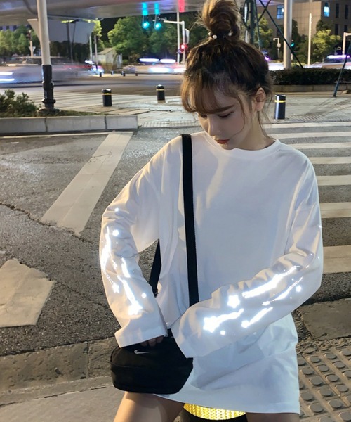 meJane（ミージェーン）の「リフレクターshooting starプリントロングTシャツ（Tシャツ/カットソー・レディース・ホワイト/ブラック・FREE）」の9枚目の写真