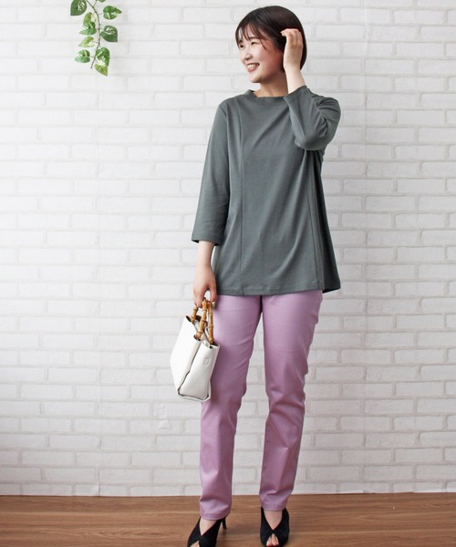BELLUNA PLUS(ベルーナ)の「綿100%切替デザインプルオーバー(Tシャツ/カットソー・レディース・ブルー/グレー系その他/パープル系その他/チャコール・MEDIUM/LARGE/X-LARGE)」の7枚目の写真