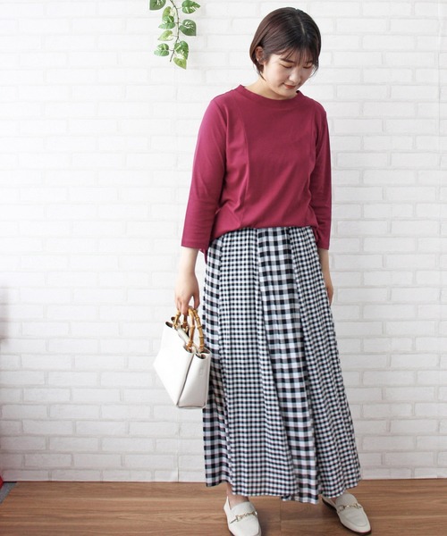 BELLUNA PLUS(ベルーナ)の「綿100%切替デザインプルオーバー(Tシャツ/カットソー・レディース・ブルー/グレー系その他/パープル系その他/チャコール・MEDIUM/LARGE/X-LARGE)」の8枚目の写真