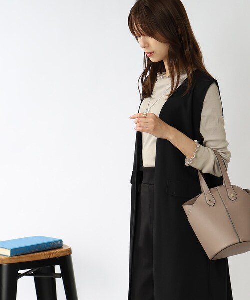 SHOO・LA・RUE(シューラルー)の「◆マルチWAYトート(トートバッグ・レディース・ブラック/サンドベージュ・00)」の3枚目の写真