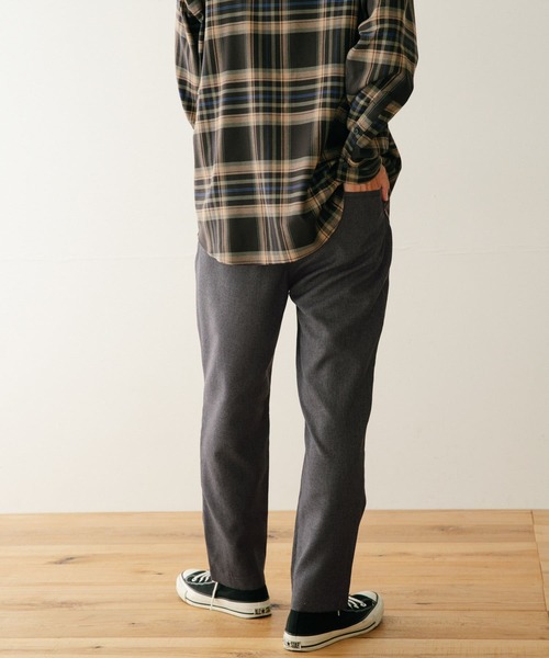 ITEMS URBANRESEARCH（アイテムズ アーバンリサーチ）の「ポリツイル イージーパンツ（その他パンツ・メンズ・ネイビー/チャコールグレー/ブラウン・MEDIUM/LARGE）」の9枚目の写真