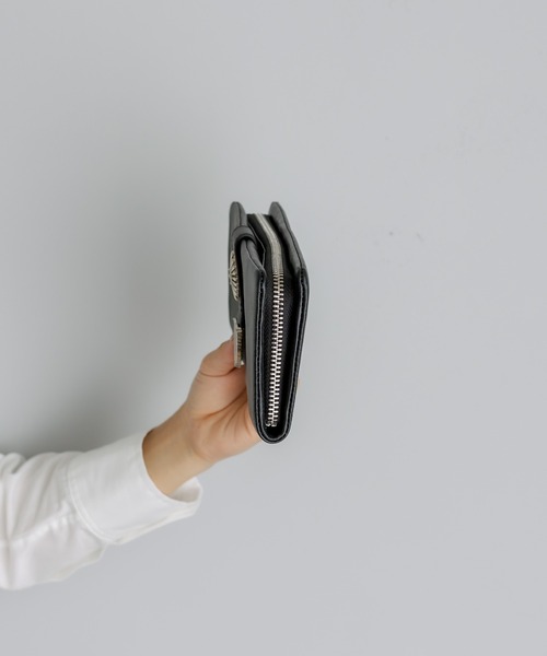 ear PAPILLONNER（イアパピヨネ）の「バックル長財布（財布
