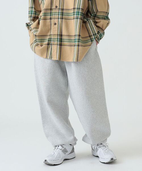Champion(チャンピオン)の「Champion × BEAMS / 別注 Sweat Pants(スウェットパンツ・メンズ・ネイビー/グレー・M/L/XL)」の18枚目の写真