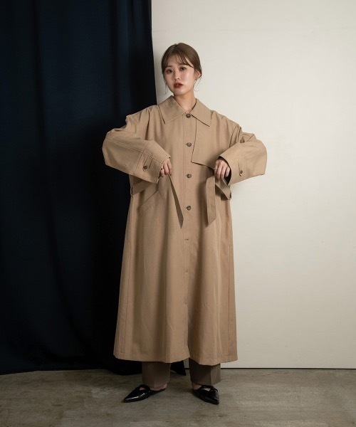 Amiur(エミレ)の「back flare light trench coat(トレンチコート・レディース・ベージュ/ブラウン/アイボリー・FREE)」の8枚目の写真
