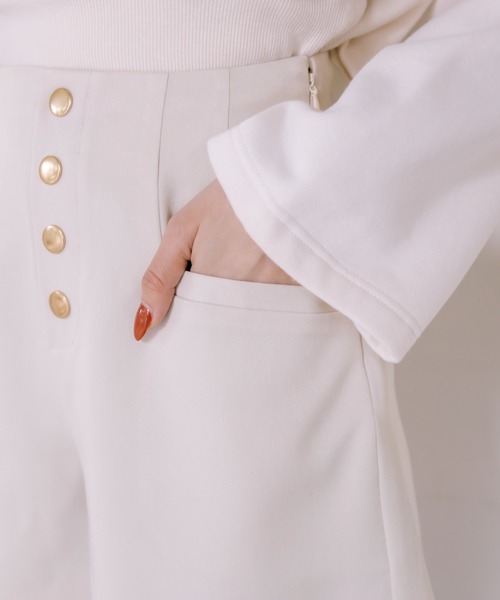 OLIVE des OLIVE（オリーブデオリーブ）の「前ボタンショートパンツ（その他パンツ・レディース・ブラック/アイボリー/スミクロ・FREE）」の17枚目の写真