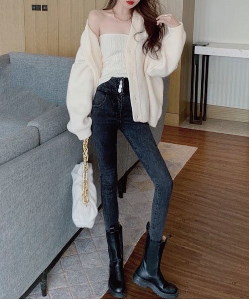 meJane（ミージェーン）の「ケーブル編クロップドニットキャミソール+ボリュームスリーブニットカーディガン アンサンブル（アンサンブル・レディース・ベージュ/オフホワイト・FREE）」の5枚目の写真