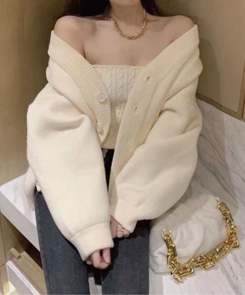 meJane（ミージェーン）の「ケーブル編クロップドニットキャミソール+ボリュームスリーブニットカーディガン アンサンブル（アンサンブル・レディース・ベージュ/オフホワイト・FREE）」の3枚目の写真