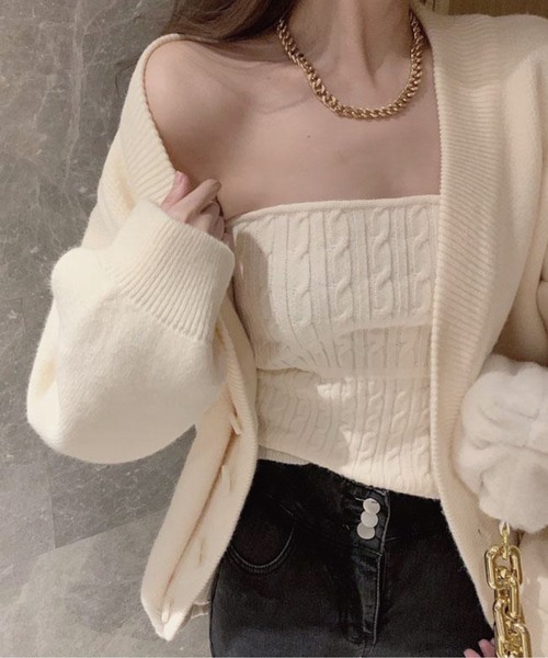 meJane（ミージェーン）の「ケーブル編クロップドニットキャミソール+ボリュームスリーブニットカーディガン アンサンブル（アンサンブル・レディース・ベージュ/オフホワイト・FREE）」の7枚目の写真