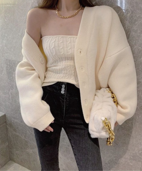 meJane（ミージェーン）の「ケーブル編クロップドニットキャミソール+ボリュームスリーブニットカーディガン アンサンブル（アンサンブル・レディース・ベージュ/オフホワイト・FREE）」の11枚目の写真