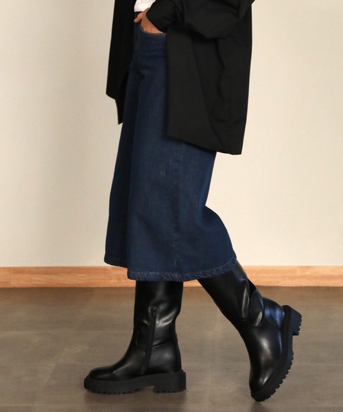 aity(アイティ)の「ミモレ丈ワイドパンツ(デニムパンツ・レディース・ワンウォッシュ/ブルー/ネイビー・M)」の6枚目の写真