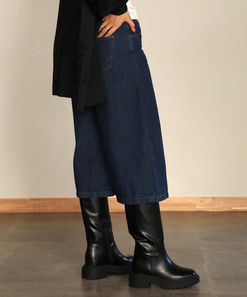 aity(アイティ)の「ミモレ丈ワイドパンツ(デニムパンツ・レディース・ワンウォッシュ/ブルー/ネイビー・M)」の7枚目の写真