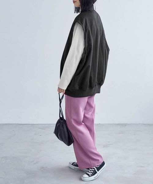 Chaco closet(チャコ クローゼット)の「2WAYオーバーサイズボリュームスリーブMA‐1(MA-1・レディース・カーキ/アイボリー/ブラック・FREE)」の19枚目の写真