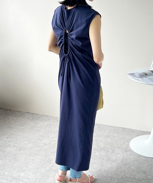 IAMUSE(アイアミューズ)の「天竺バックシャーリングワンピース S0940【IAMUSE】(ワンピース・レディース・オフホワイト/ブラック/ネイビー・FREE)」の18枚目の写真