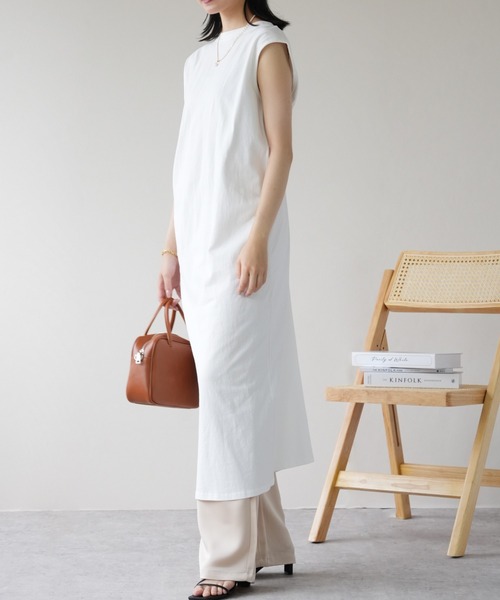 IAMUSE(アイアミューズ)の「天竺バックシャーリングワンピース S0940【IAMUSE】(ワンピース・レディース・オフホワイト/ブラック/ネイビー・FREE)」の8枚目の写真