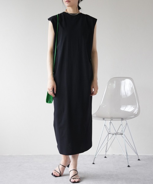 IAMUSE(アイアミューズ)の「天竺バックシャーリングワンピース S0940【IAMUSE】(ワンピース・レディース・オフホワイト/ブラック/ネイビー・FREE)」の22枚目の写真