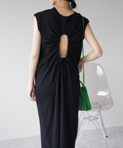 IAMUSE(アイアミューズ)の「天竺バックシャーリングワンピース S0940【IAMUSE】(ワンピース・レディース・オフホワイト/ブラック/ネイビー・FREE)」の21枚目の写真