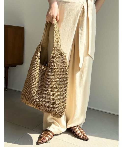 Re:EDIT（リエディ）の「雑材ソフトラウンドトート（かごバッグ・レディース・ベージュ/モカ/ライトベージュ・FREE）」の14枚目の写真