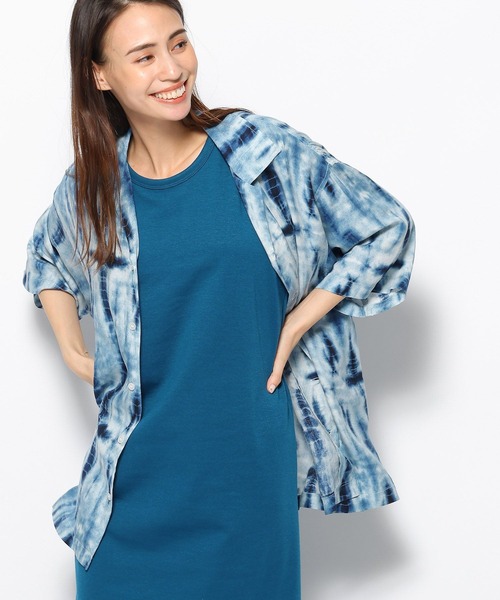 FOREVER 21(フォーエバー トゥエンティーワン)の「【MODE】タイダイ柄開襟シャツ(シャツ/ブラウス・レディース・ブルー/イエロー・FREE)」の14枚目の写真