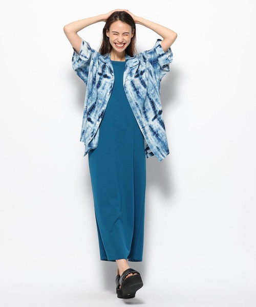 FOREVER 21(フォーエバー トゥエンティーワン)の「【MODE】タイダイ柄開襟シャツ(シャツ/ブラウス・レディース・ブルー/イエロー・FREE)」の11枚目の写真