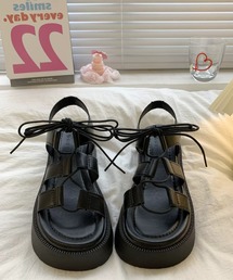 レースアップ厚底サンダル