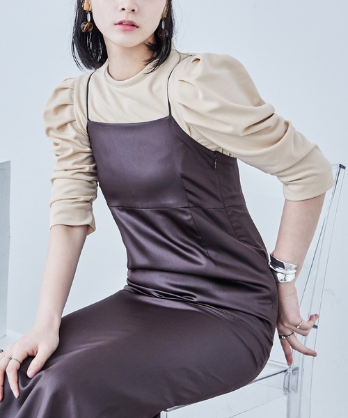 Fashion Letter(ファッションレター)の「ポンチ パワーショルダー トップス(Tシャツ/カットソー・レディース・ライトベージュ/ブラック/ベージュ・M)」の5枚目の写真