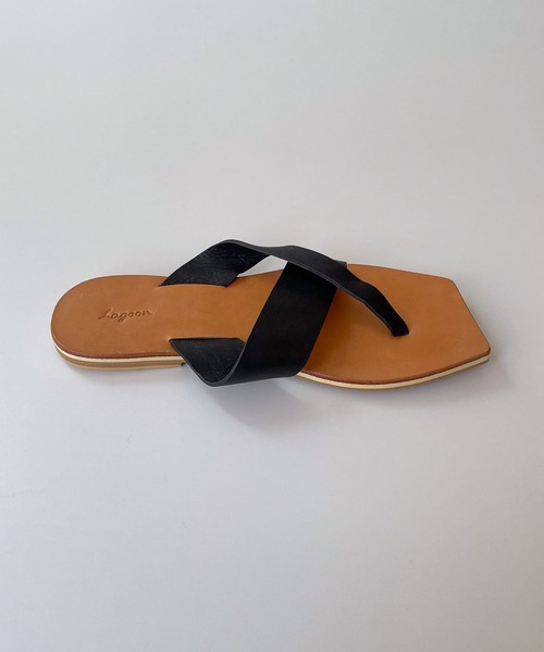 CANAL JEAN（キャナルジーン）の「from Lagoon(フロムラグーン) クロス指ぬきレザーサンダル（サンダル・レディース・キャメル/ブラック・36/37/38/39）」の13枚目の写真