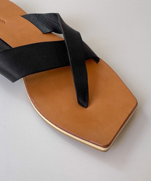 CANAL JEAN（キャナルジーン）の「from Lagoon(フロムラグーン) クロス指ぬきレザーサンダル（サンダル・レディース・キャメル/ブラック・36/37/38/39）」の14枚目の写真