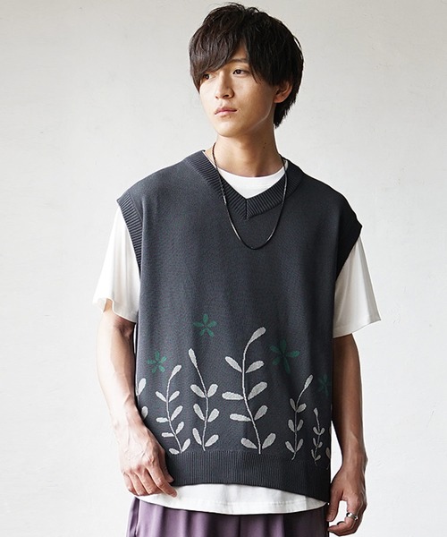 MinoriTY(マイノリティ)の「【MinoriTY】さらさら夏素材にょきにょきサマーニットベスト ノースリーブ Tシャツ メンズ 秋服 夏服(ベスト・メンズ・ベージュ/チャコール・S/L/M)」の12枚目の写真