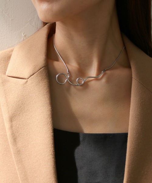 cheriella（シェリエラ）の「【cheriella】変形ニュアンスバースライドネックレス（ネックレス・レディース・シルバー/ゴールド・FREE）」の12枚目の写真