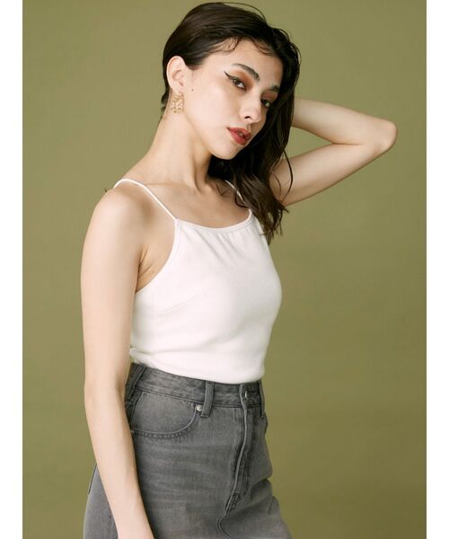 EVRIS(エヴリス)の「BASICリブキャミソール(キャミソール・レディース・グリーン/ホワイト/ブラック・FREE)」の18枚目の写真