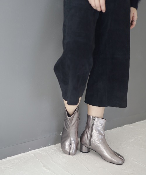 SESTO（セスト）の「サークルヒール足袋ショートブーツ（ブーツ・レディース・シルバー/ブラック・S/3L/M/LL/L）」の11枚目の写真