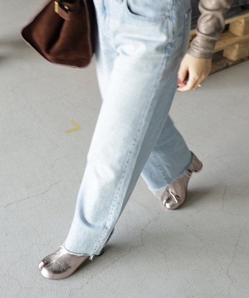 SESTO（セスト）の「サークルヒール足袋ショートブーツ（ブーツ・レディース・シルバー/ブラック・S/3L/M/LL/L）」の17枚目の写真