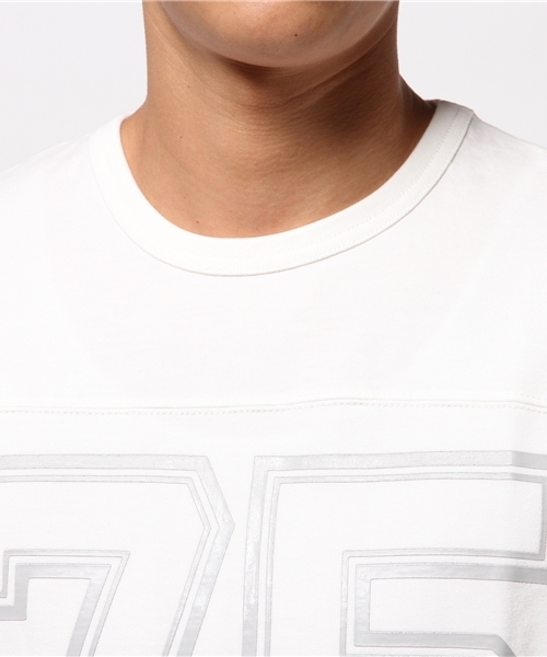 AVIREX(アヴィレックス)の「avirex/アヴィレックス/メンズ/ L/S FOOTBALL T-SHIRT/ 長袖 フットボール Tシャツ(Tシャツ/カットソー・メンズ・ブラック/ホワイト・LARGE/MEDIUM/X-LARGE/XX-LARGE)」の15枚目の写真