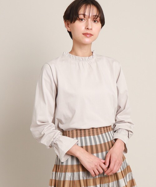 Dessin(デッサン)の「【洗える】フリルネック&キャンディースリーブカットソー<XS~L>(Tシャツ/カットソー・レディース・ライトグレー/ホワイト系/ブラック・00/01/03/02)」の3枚目の写真