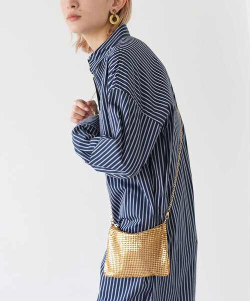 SLOBE citron.（スローブシトロン）の「《追加2》SLOBE citron. kira kira BAG（ショルダーバッグ・レディース・シルバー/ゴールド・FREE）」の2枚目の写真