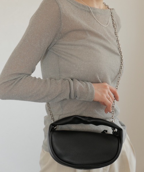 Reurie'（レウリィ）の「half moon one handle bag / ハーフムーンワンハンドルバッグ ブラック 黒 ハーフムーンバッグ チェーンバッグ コンパクト ハンドバッグ ショルダーバッグ（ハンドバッグ・レディース・ブラック・FREE）」の5枚目の写真