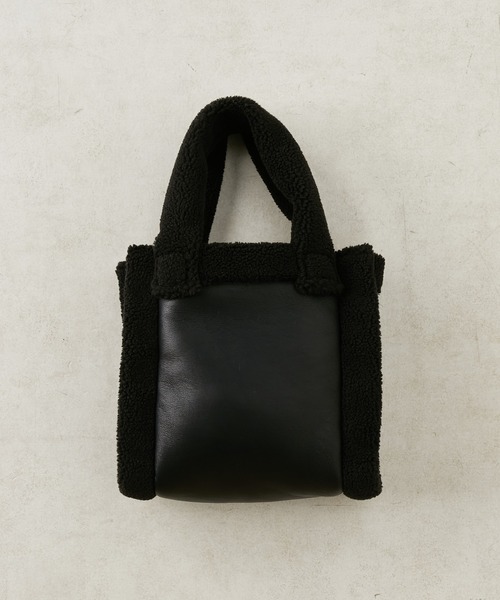 Actually（アクチュアリー）の「フェイクムートン×ボア  リバーシブルトート（トートバッグ・レディース・カーキ/ブラック/アイボリー/ベージュ・フリー）」の19枚目の写真