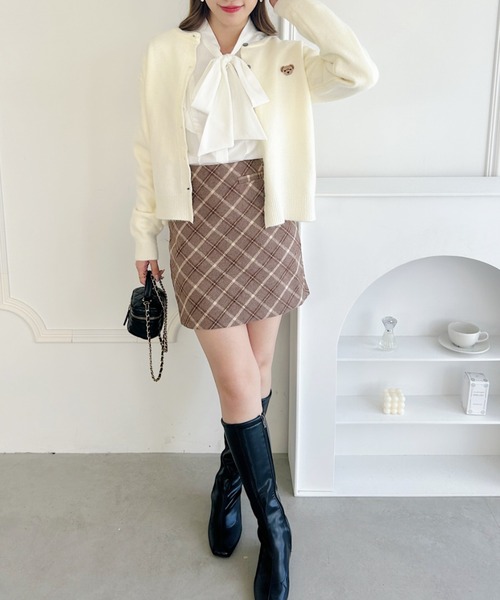 Loueme（ルエム）の「ワンポイントくま刺繍カーディガン（カーディガン/ボレロ・レディース・ピンク/アイボリー/グレー/ブラック/ライトブルー・FREE）」の7枚目の写真