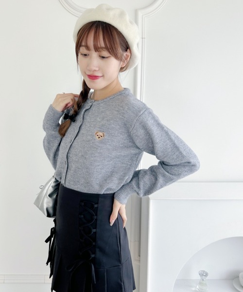 Loueme（ルエム）の「ワンポイントくま刺繍カーディガン（カーディガン/ボレロ・レディース・ピンク/アイボリー/グレー/ブラック/ライトブルー・FREE）」の17枚目の写真