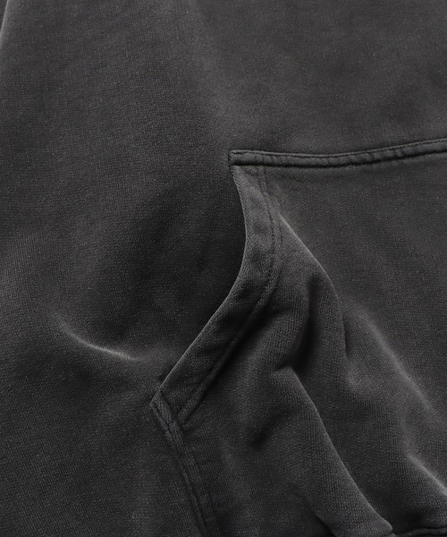 VETEMENTS(ヴェトモン)の「VETEMENTS/ヴェトモン LOGO OUTLINE hoodie ロゴフーディー(パーカー・メンズ・スミクロ・XS)」の6枚目の写真