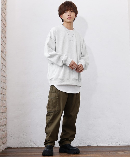 MinoriTY(マイノリティ)の「【MinoriTY】裏起毛フラワー刺繍ビッグトレーナー スウェット メンズ 冬服 ビッグシルエット オーバーサイズ ルーズフィット(スウェット・メンズ・ブルー/ブラック/アイボリー・L/S/M)」の7枚目の写真
