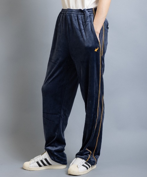 En serio TOKYO(エンソリオトーキョー)の「ストレッチベロアジャージ トラックパンツ(その他パンツ・メンズ・ワイン/ネイビー/ブラウン/ブラック・L/M)」の3枚目の写真