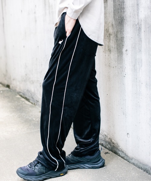 En serio TOKYO(エンソリオトーキョー)の「ストレッチベロアジャージ トラックパンツ(その他パンツ・メンズ・ワイン/ネイビー/ブラウン/ブラック・L/M)」の18枚目の写真