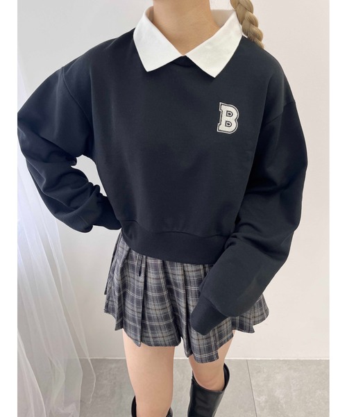 PHILLY(フィリー)の「【PHILLY】イニシャル襟付スウェット(スウェット・レディース・グリーン/ブラック/ベージュ/ネイビー・FREE)」の1枚目の写真