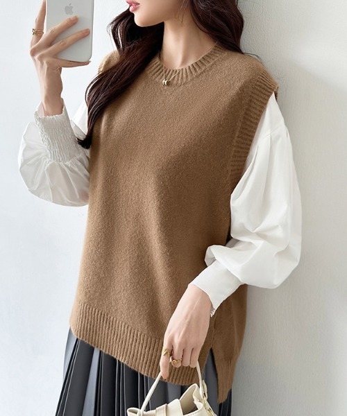 COCOMOMO（ココモモ）の「クルーネックニットベスト サイドスリット ニット ベスト クルーネック レイヤード オフィスカジュアル 春服 秋服 冬服（ベスト・レディース・グレー/アイボリー/ダークグレー/ブラック/ブラウン/ネイビー・FREE）」の5枚目の写真