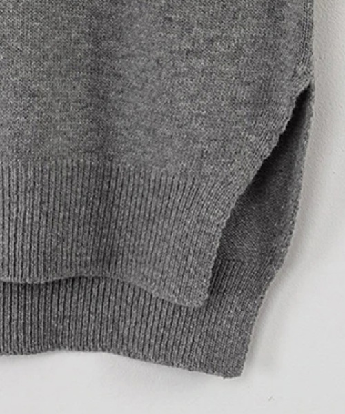 COCOMOMO（ココモモ）の「クルーネックニットベスト サイドスリット ニット ベスト クルーネック レイヤード オフィスカジュアル 春服 秋服 冬服（ベスト・レディース・グレー/アイボリー/ダークグレー/ブラック/ブラウン/ネイビー・FREE）」の12枚目の写真