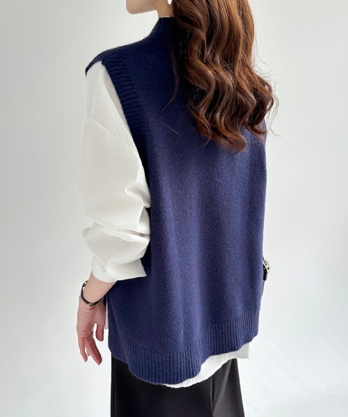 COCOMOMO（ココモモ）の「クルーネックニットベスト サイドスリット ニット ベスト クルーネック レイヤード オフィスカジュアル 春服 秋服 冬服（ベスト・レディース・グレー/アイボリー/ダークグレー/ブラック/ブラウン/ネイビー・FREE）」の19枚目の写真